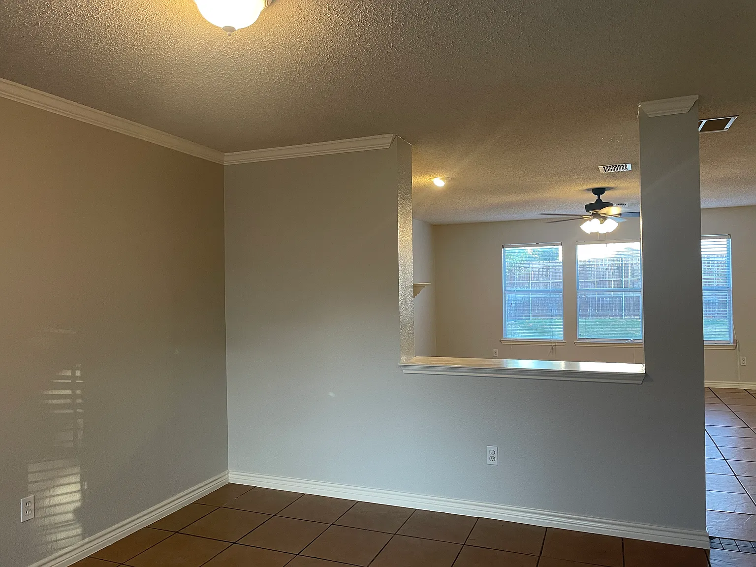 4 bed, 2.5 bath, 2102 sqft, $2,395 — Photo 2