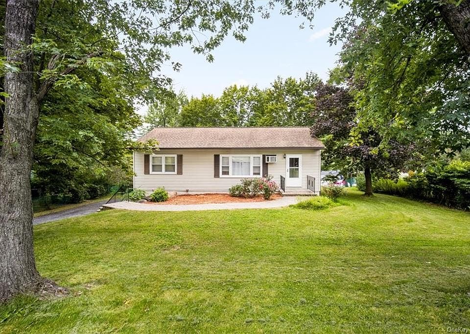 11 Dwyer Lane, Wappingers Falls, NY 12590 Zillow