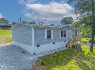1826 Loop Rd, Lafollette, TN 37766