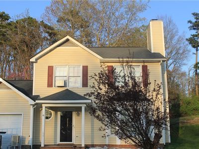 6 Delwin Ct, Greensboro, NC, 27406