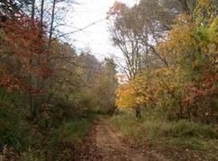 20 Lakeland Park Dr, Bridgeport, WV 26330