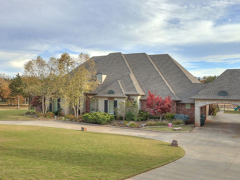1st image of 7400 Vista Springs Dr