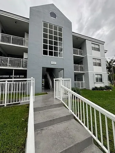 8620 SW 212th St #103 Photo 1