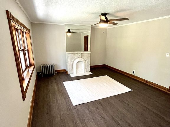 4th image of 1794 W 48th St Unit 1