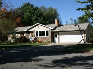 910 Woodlawn Rd, Wausau, WI 54403