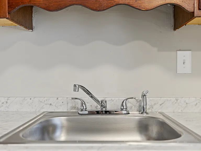 604 Hi Crest Dr — Photo 10