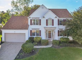 997 Continental Dr, Medina, OH 44256