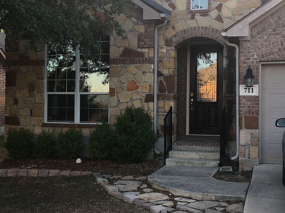 1st image of 711 Teatro Way