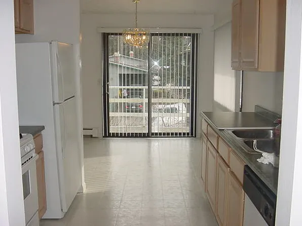 637 W 20th Ave #639, Anchorage, AK 99503