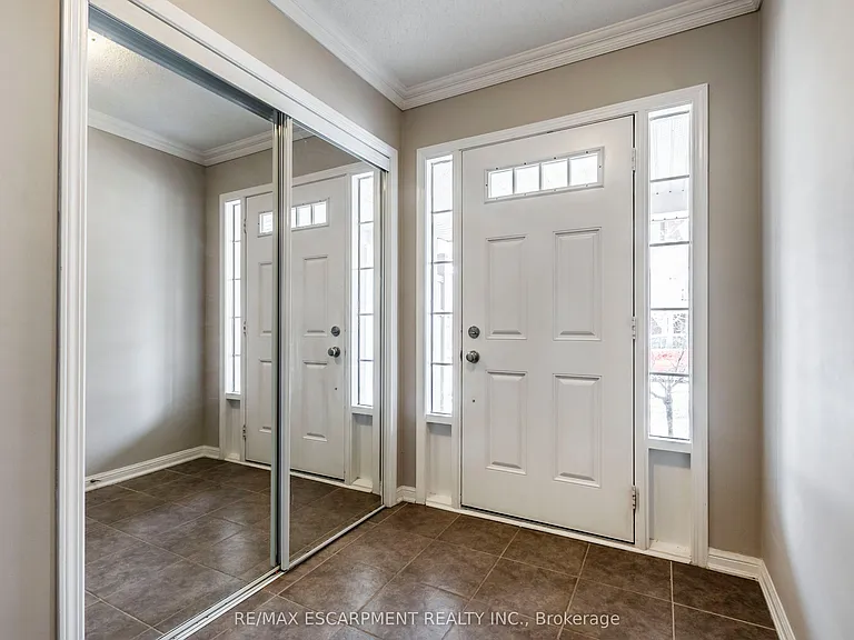 280 Wetenhall Lndg — Photo 5