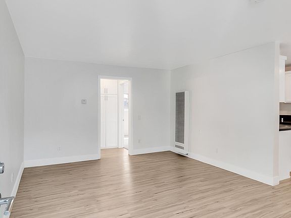 5th image of 5120 E Livingston Dr #194ce5c68