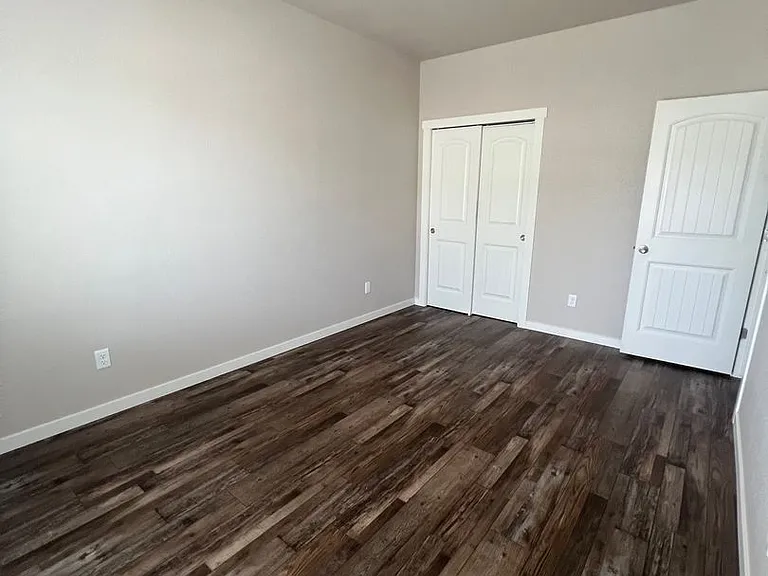 1729 Westward Cir — Photo 3
