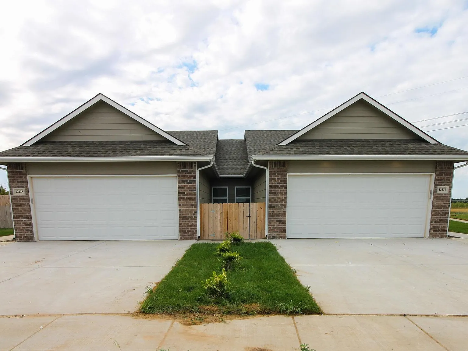 3 bed, 1170 sqft, $1,495 — Photo 2