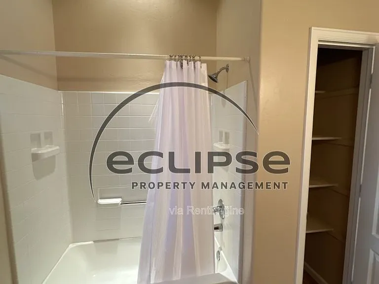 2508 Pierce Ave — Photo 13