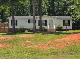 234 Forest Ln, Starr, SC 29684
