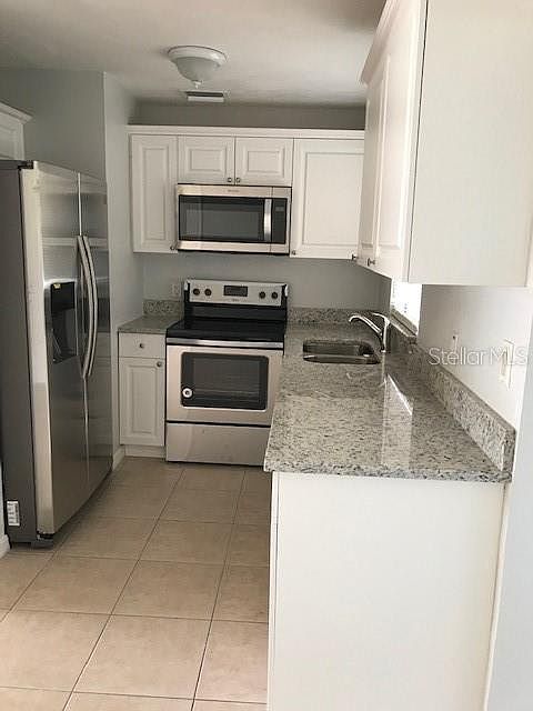 2nd image of 3233 Waller Pl
