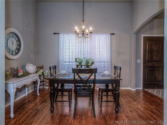 3rd image of 20460 E 32nd Pl