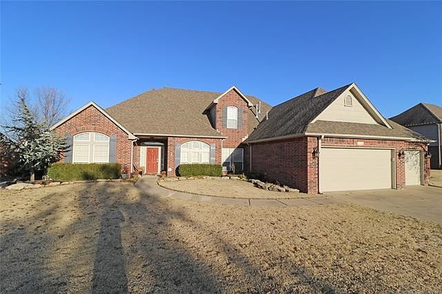 1st image of 1108 Tower Cir