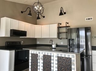 107 Valley Rd, Montezuma, IA 50171