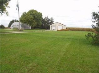 14706 Schram Rd, Omaha, NE 68138