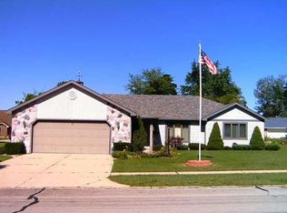 805 Pine Run, Angola, IN 46703