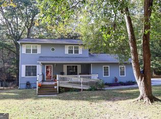 426 White St, Hoschton, GA 30548