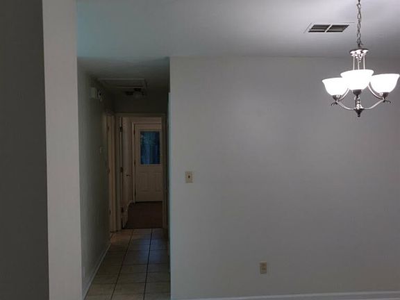 5th image of 419 Richview Park Cir E