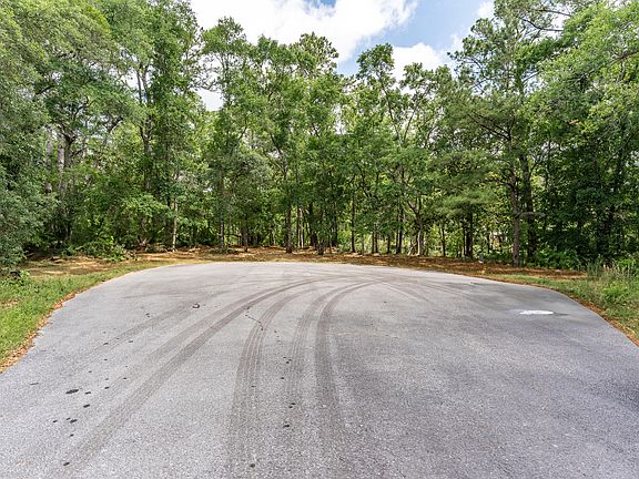 4th image of 14 Bear Creek Ct
