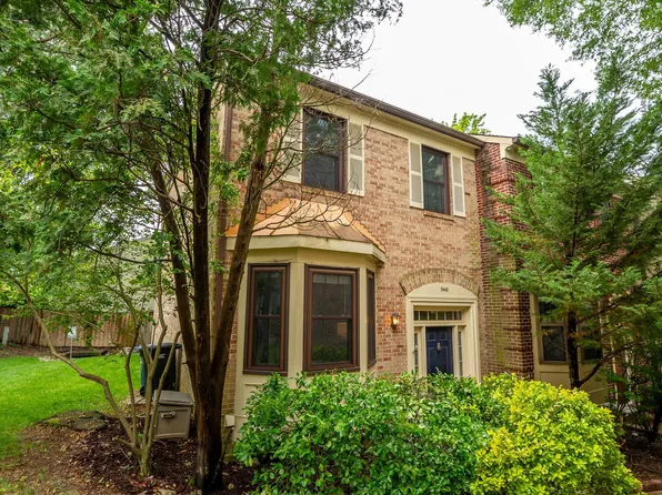 5442 Barrister Pl, Alexandria, VA 22304