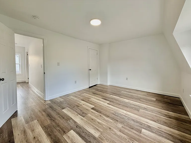 126 Buttonwood St #2 — Photo 11