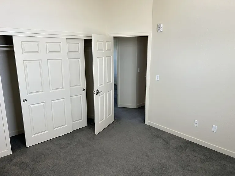 445 Southwest Blvd #10 — Photo 20
