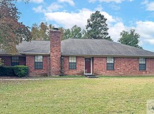 6 Brown Cir, Wake Village, TX 75501