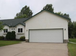 709 2nd Ave NE, Melrose, MN 56352