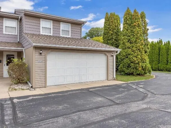 3520 Highcliff CIRCLE, Sheboygan, WI 53083