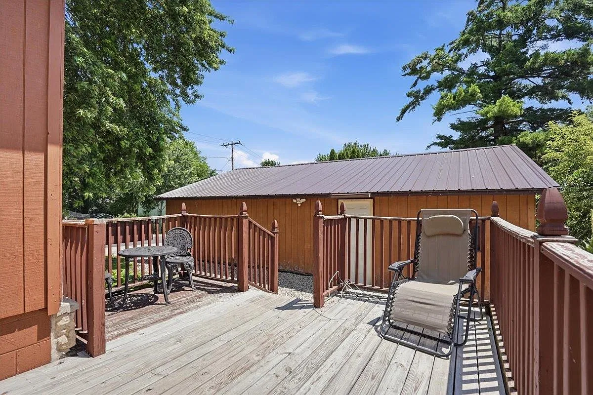 3 bed, 1799 sqft, $2,000 — Photo 3
