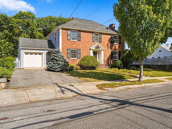 2nd image of 144 Porter St
