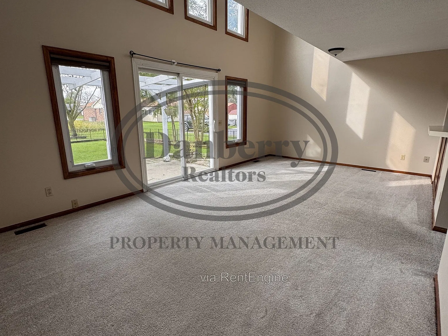 2 bed, 1.5 bath, 1500 sqft, $1,500 — Photo 3