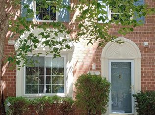 9 Hamlet Dr, Owings Mills, MD 21117