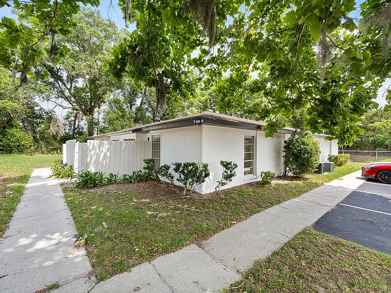 3025 SE 55th Ave #C — Photo 2