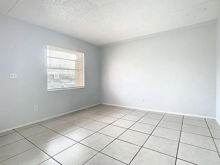 694 Michigan Ct #2 — Photo 12