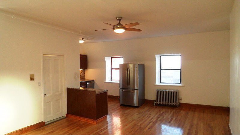 1st image of 419 Grand Ave