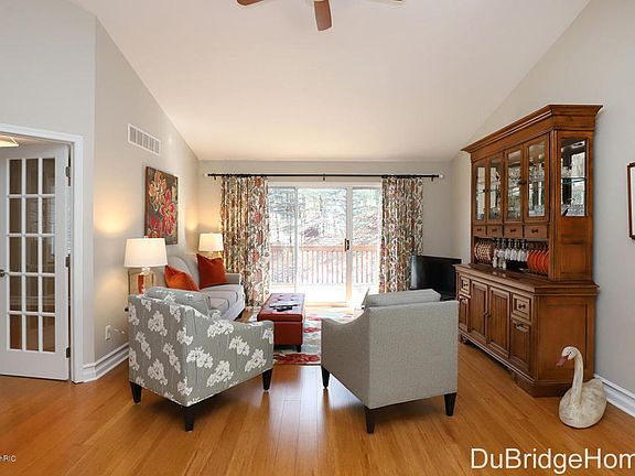 4th image of 1820 Corville Ct NW
