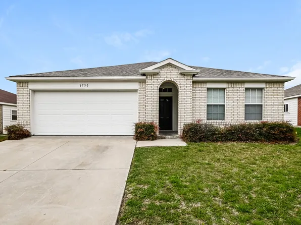 6730 Meadowcrest Dr, Arlington, TX 76002