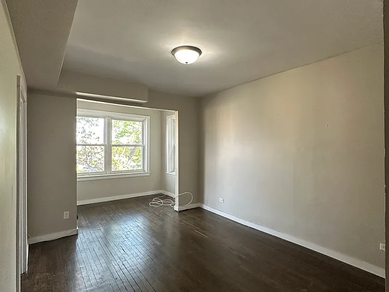 2126 S Harding Ave #2 — Photo 6