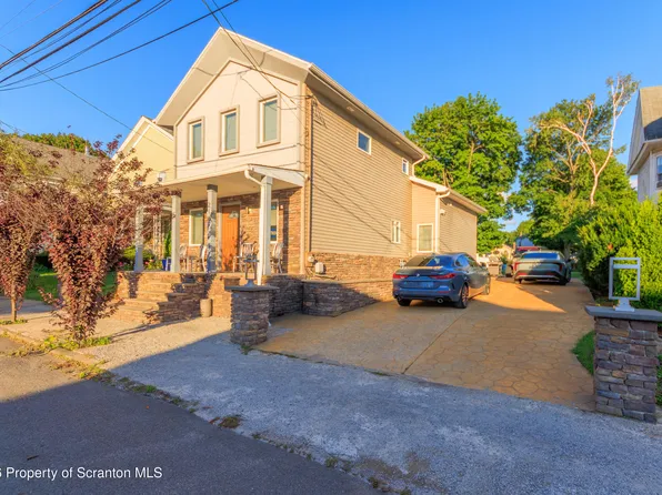 216 N Lincoln Ave, Scranton, PA 18504