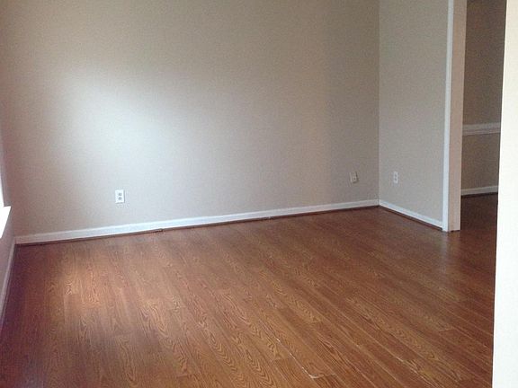 3rd image of 2609 E Weaver St