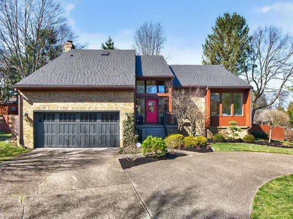 3205 Lyon Ct, Lexington, KY 40513