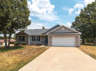 20834 Lacombe Rd, Waynesville, MO 65583