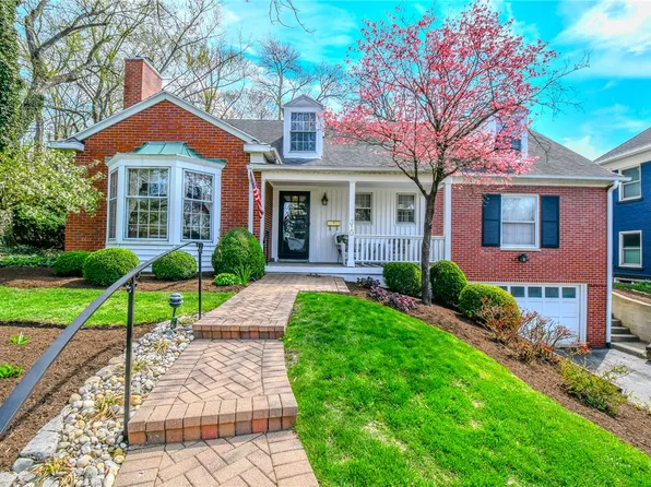 310 Schenck Ave, Oakwood, OH 45409