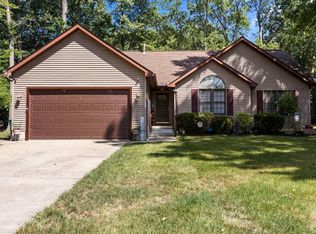 5107 Edgewood Dr, Lorain, OH 44053